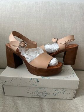 Musse & Cloud Uma Beige Leather Wooden Platform Heels